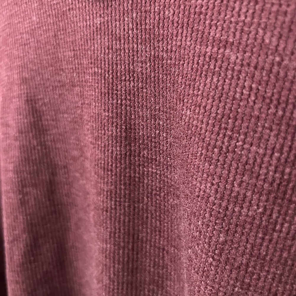 American Eagle Low-High Turtle Neck Long Sleeve Tee Size M - Picture 4 of 5